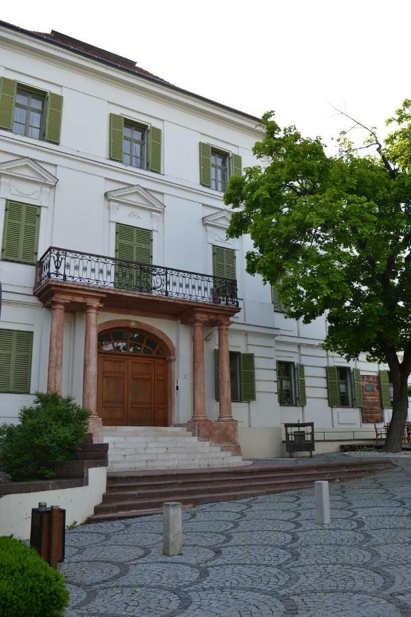 Millennium Suite Balatonfured Exterior photo